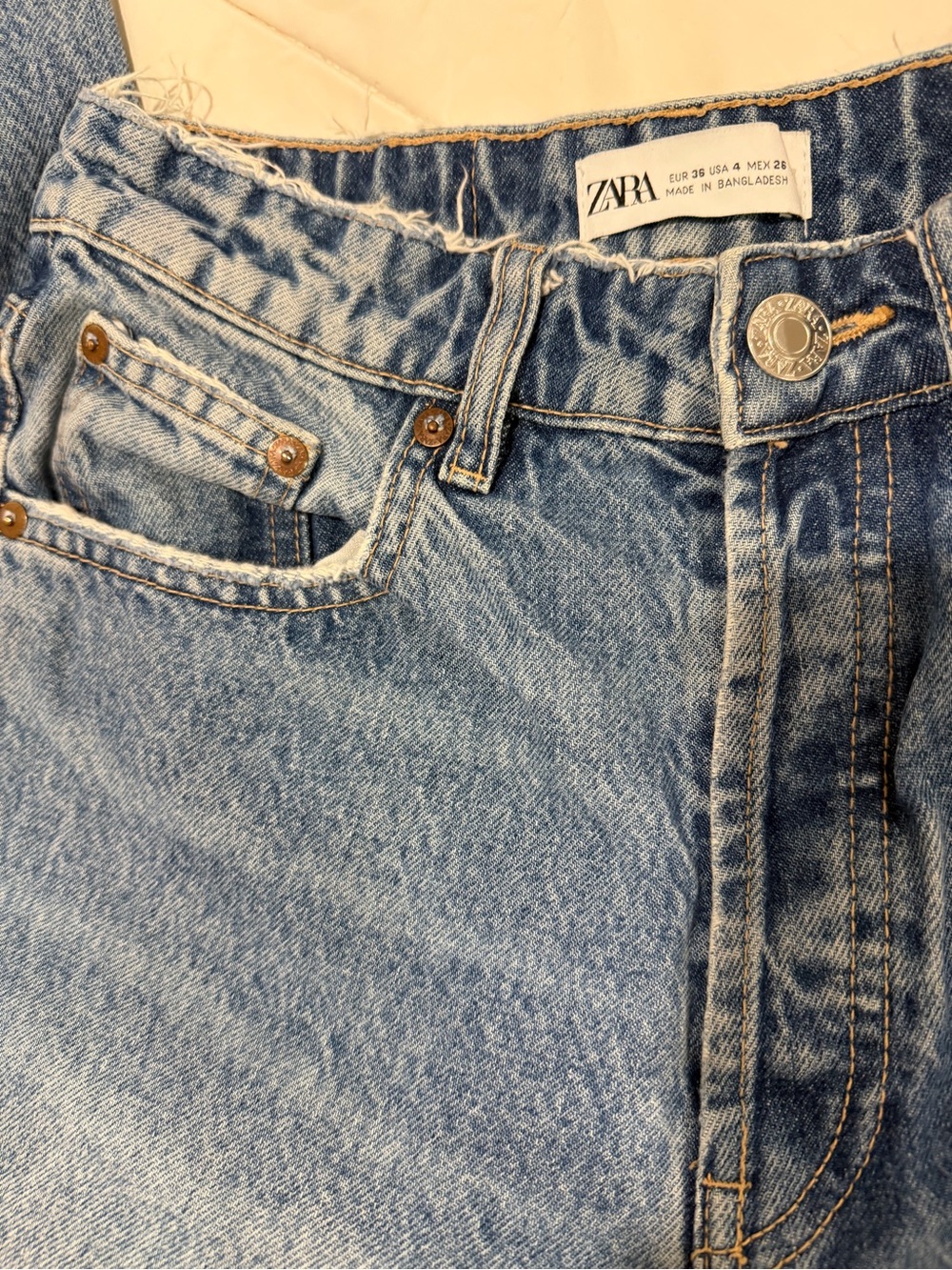 Zara Light Blue Ripped Jeans - Classic Wash